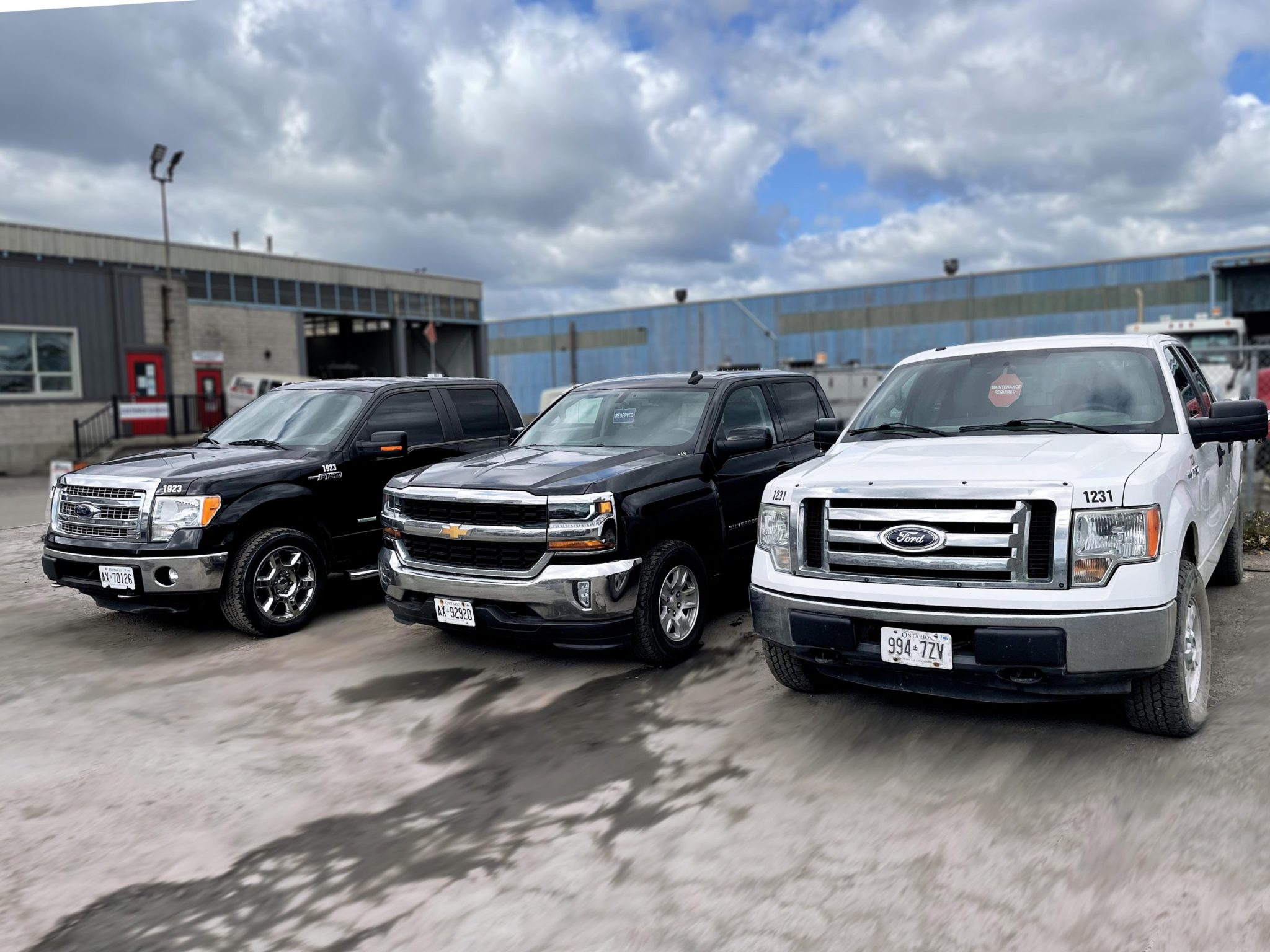Commercial work truck rentals